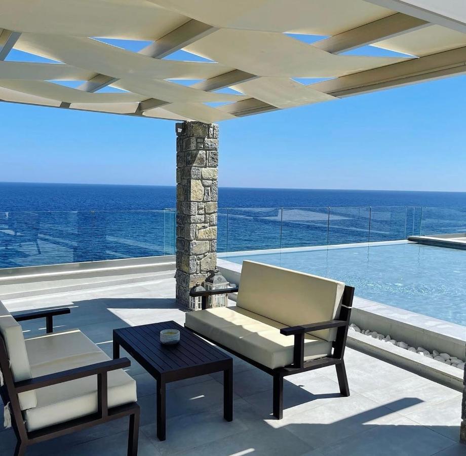 Mystique Luxury Suite Αχλιά Εξωτερικό φωτογραφία