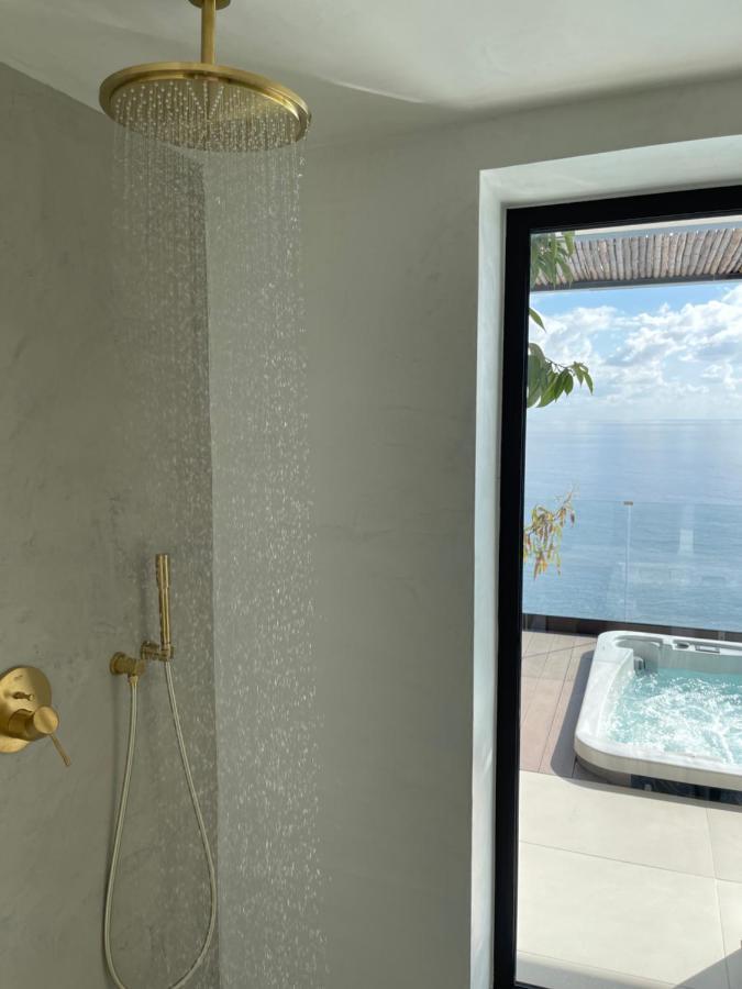 Mystique Luxury Suite Αχλιά Εξωτερικό φωτογραφία