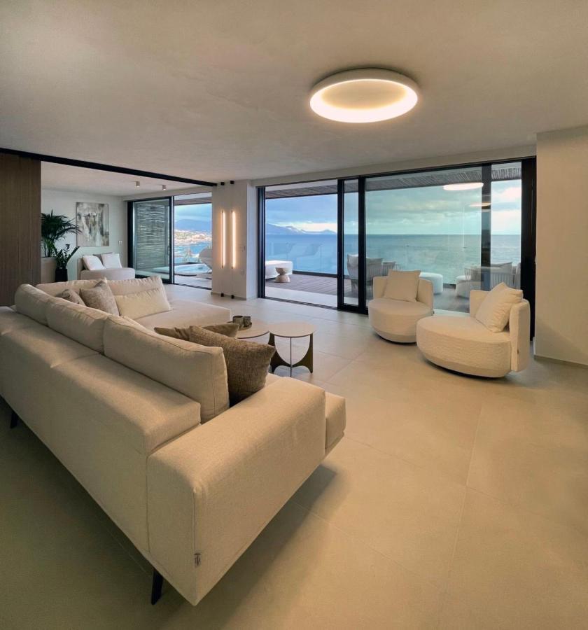 Mystique Luxury Suite Αχλιά Εξωτερικό φωτογραφία