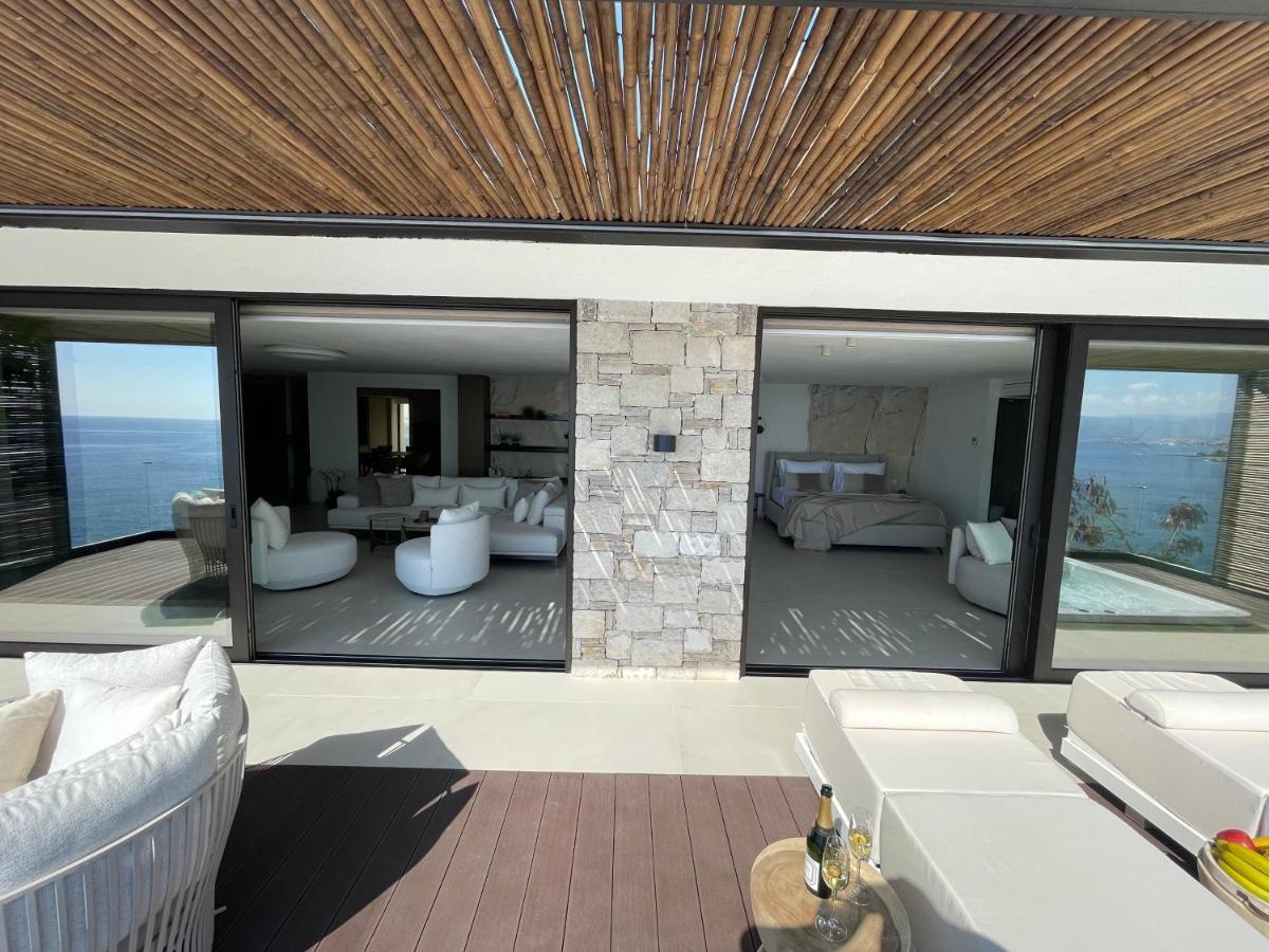Mystique Luxury Suite Αχλιά Εξωτερικό φωτογραφία