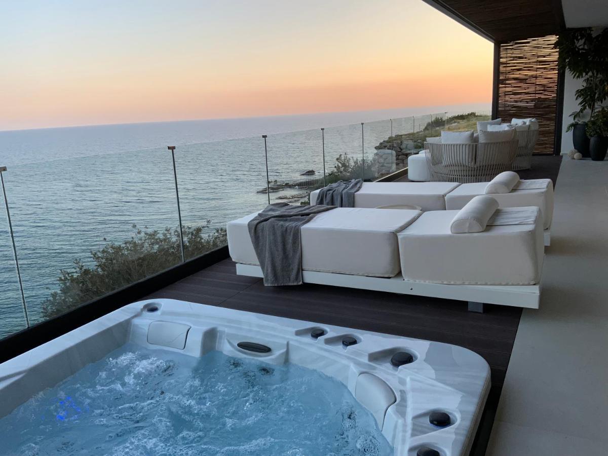 Mystique Luxury Suite Αχλιά Εξωτερικό φωτογραφία